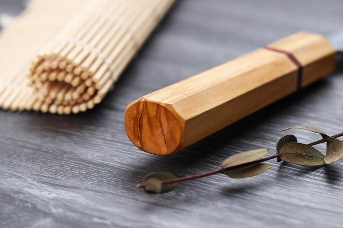 Couteau nakiri 16,5cm japonais artisanal Yuzo SLD olivier et sequoia