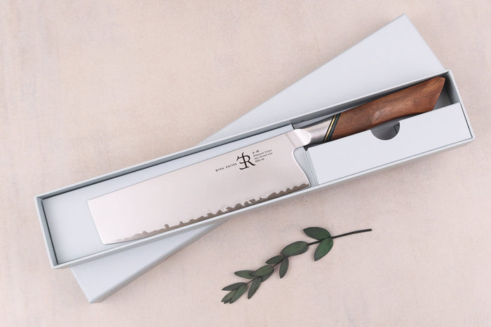 Couteau nakiri 18cm Ryda Knives A-30 San Maï et manche en noyer