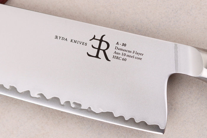 Couteau nakiri 18cm Ryda Knives A-30 San Maï et manche en noyer
