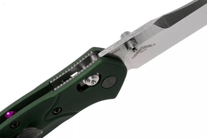 Couteau pliant Benchmade Mini Osborne 945 lame tanto manche aluminium anodisé vert 9cm