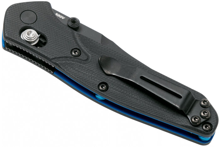 Couteau pliant Benchmade Mini Osborne 945BK-1 lame noire tanto manche G10 noir 9,8cm