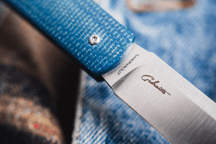 Couteau pliant Böker Coffin Denim 112944 manche en micarta bleu 10,7cm