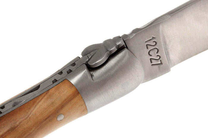 Couteau pliant Laguiole en Aubrac en olivier manche 12cm