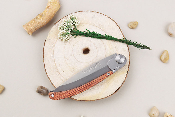 Couteau pliant Le Coq Français Forêt artisanal manche bois de violette 11,5cm + étui