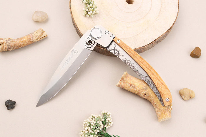 Couteau pliant Le Coq Français Nautic artisanal manche bois d'olivier 11,5cm + étui