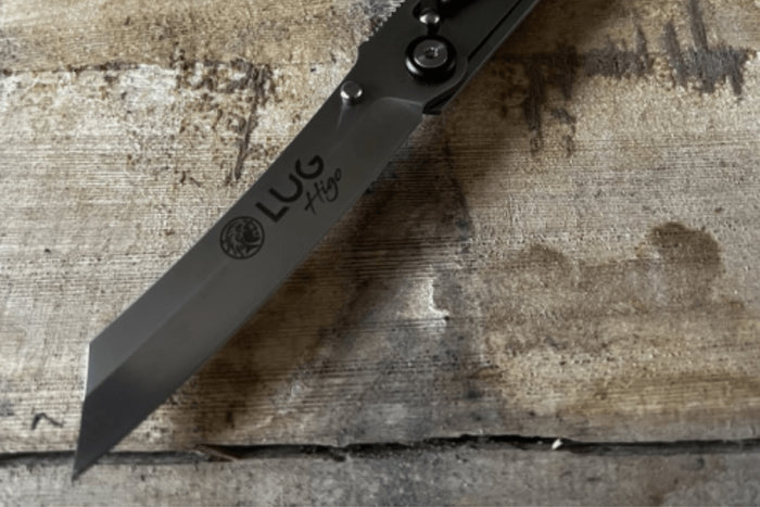 Couteau pliant LUG Higo LUSP3SHB manche en acier et G10 noir 11cm