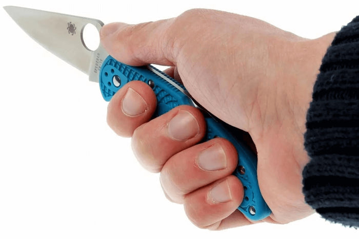 Couteau pliant Spyderco Delica 4 C11FPBL en nylon/fibre de verre bleu 10,8cm