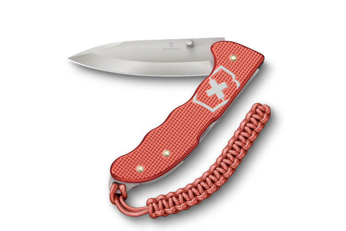 Couteau pliant Victorinox Evoke Alox 0.9415.L25 Édition Limitée 2025 manche alox stone rouge 13,6cm