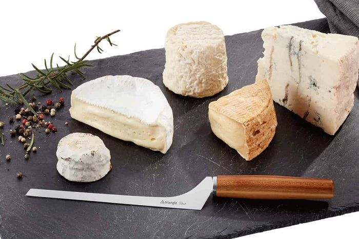 Couteau pour fromage à pâte molle Triangle manche en prunier