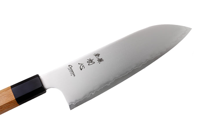 Couteau santoku 16,5cm japonais artisanal Hatsukokoro Chromax manche en teck