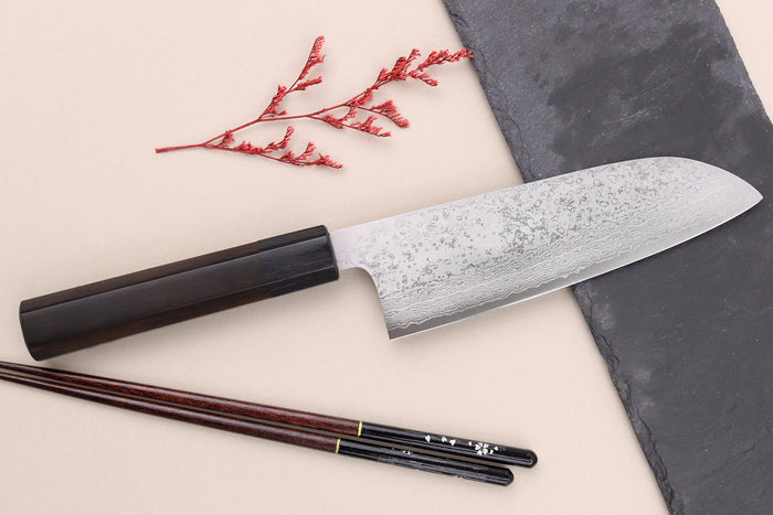 Couteau santoku 16,5cm japonais artisanal Makoto Kurosaki VG7 Damas