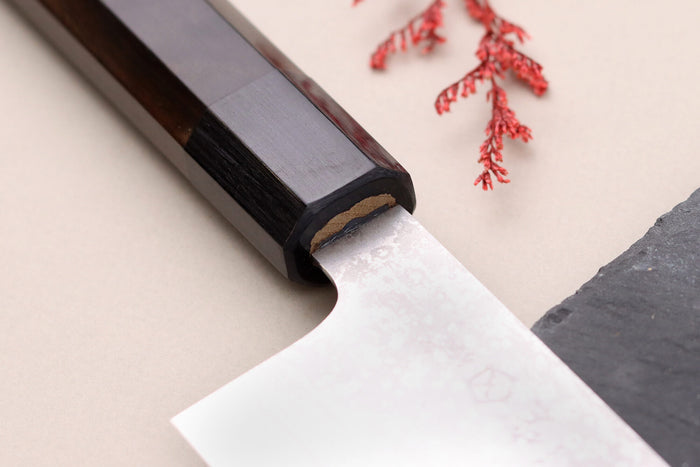 Couteau santoku 16,5cm japonais artisanal Makoto Kurosaki VG7 Damas