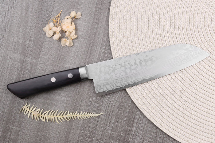 Couteau santoku 16,5cm japonais artisanal Masutani VG10 Damas