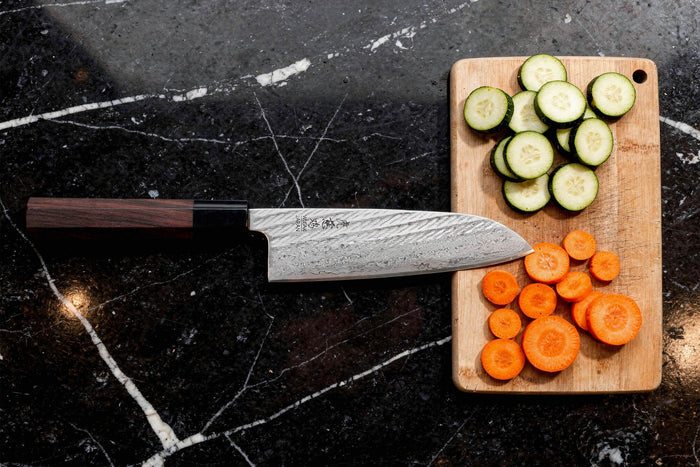 Couteau santoku 16,5cm japonais artisanal Wusaki Kuronawa G3 damas