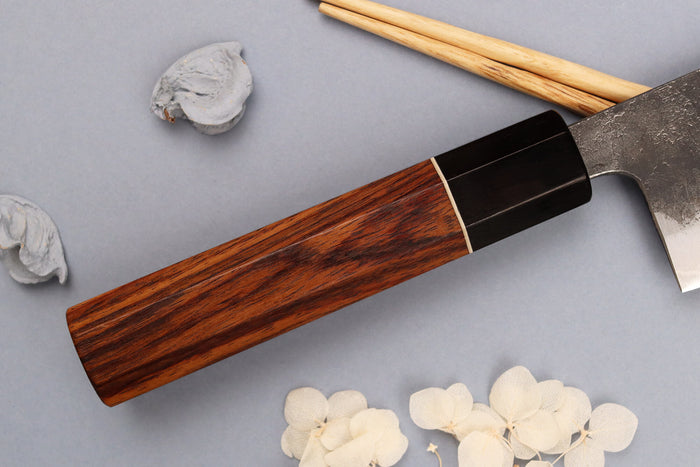 Couteau santoku 16,5cm japonais artisanal Yuzo Black Nashiji