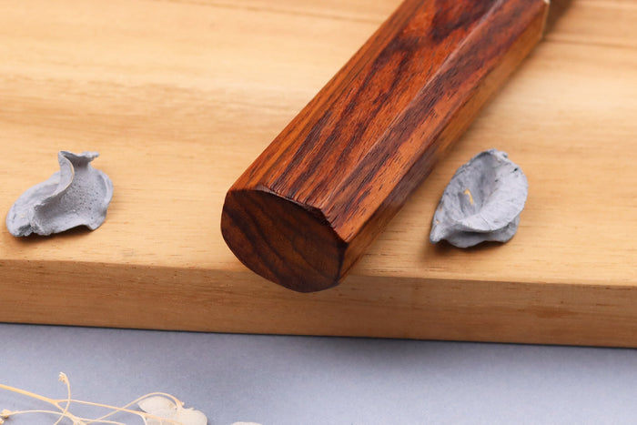 Couteau santoku 16,5cm japonais artisanal Yuzo Black Nashiji