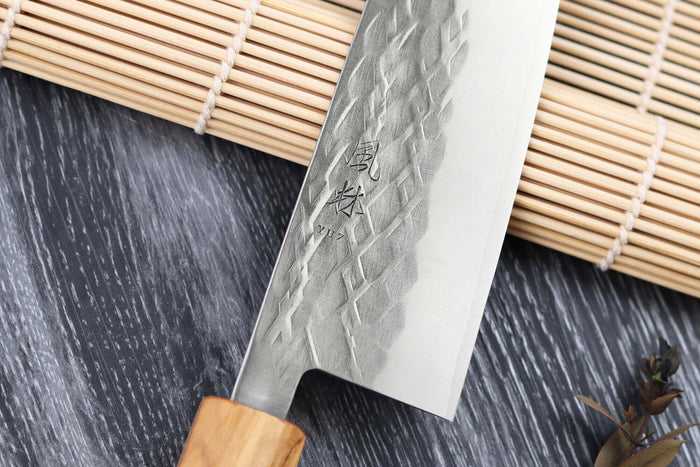 Couteau santoku 16,5cm japonais artisanal Yuzo SLD olivier et sequoia