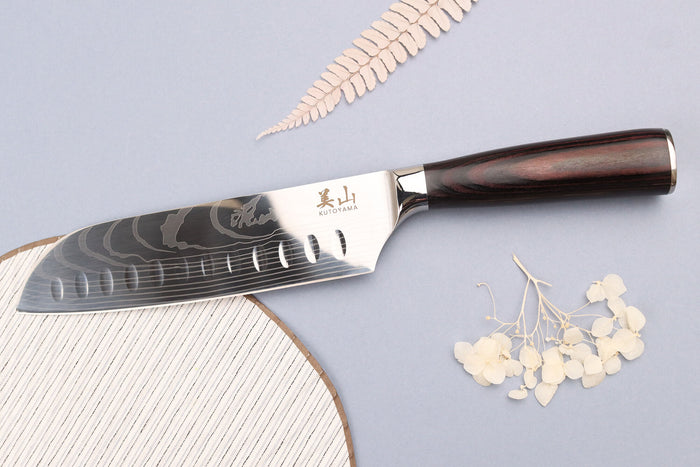 Couteau santoku 17cm alvéolé Kutoyama Black Pakka