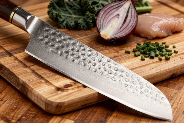 Couteau santoku 17cm Fukito Ébène Damas martelé