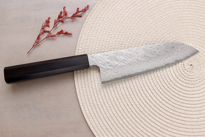 Couteau santoku 17cm japonais artisanal Nigara Hamono Tsuchime VG10 damas