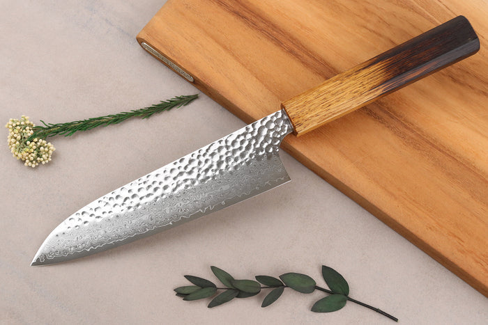 Couteau santoku 17cm japonais artisanal Wusaki Yaketa VG10 damas chêne brûlé
