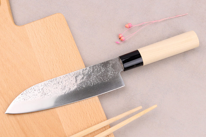 Couteau santoku 17cm japonais Satake Cutlery Nashiji manche en magnolia