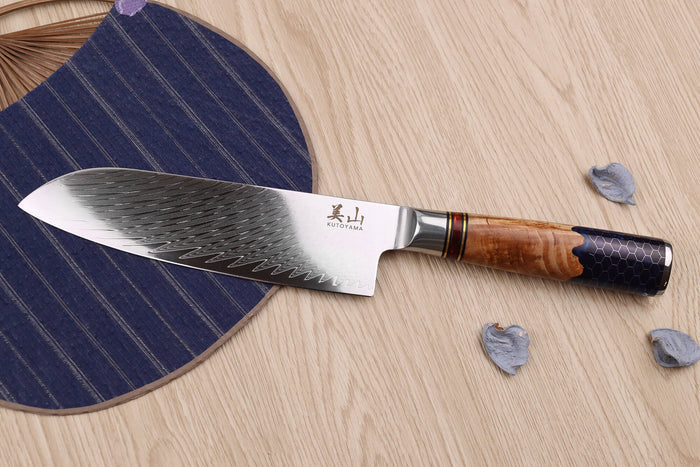 Couteau santoku 17cm Kutoyama damas nid d'abeille