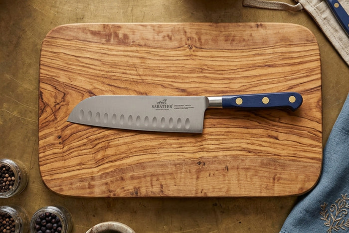 Couteau santoku Sabatier Idéal Bleu Abysse 100% forgé lame 18cm