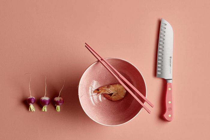 Couteau santoku Wusthof Classic Colour Coral Peach forgé lame alvéolée 17cm