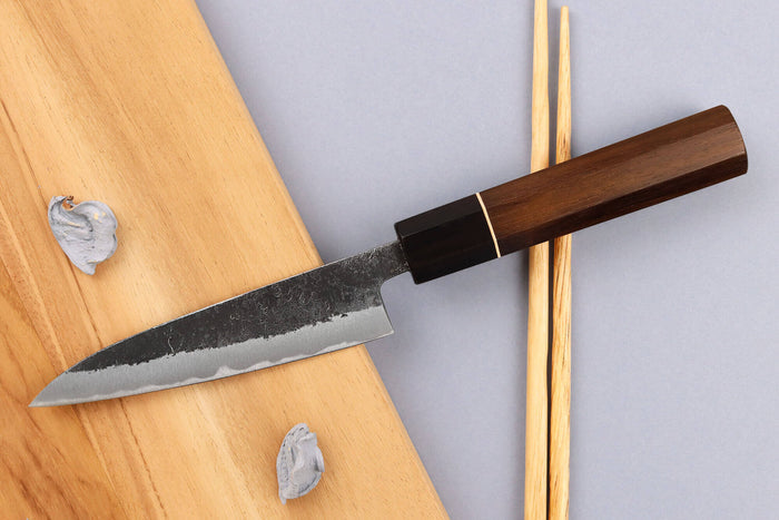 Couteau universel 12cm japonais artisanal Yuzo Black Nashiji