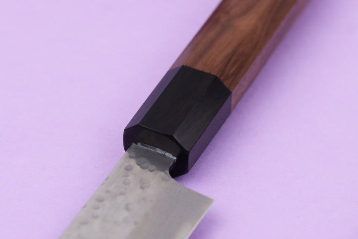 Couteau universel 13,5cm japonais artisanal Makoto Kurosaki VG7 Damas martelé