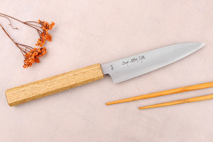 Couteau universel 13,5cm japonais artisanal Sakai Kikumori TS10 en chêne