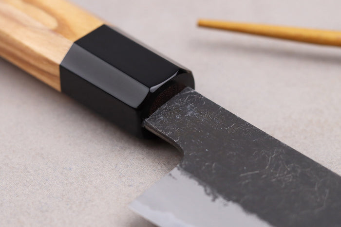 Couteau universel 15cm japonais artisanal Hinoura Mutsumi Ajikataya Black Nashiji