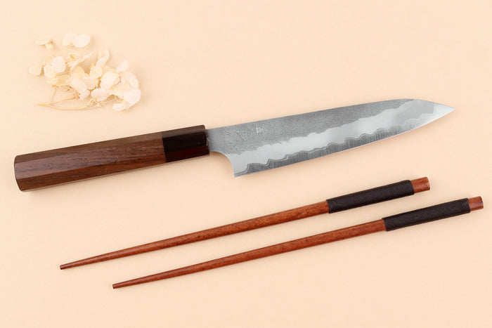 Couteau universel 15cm japonais artisanal Nigara Hamono Tsuchime AS manche en noyer