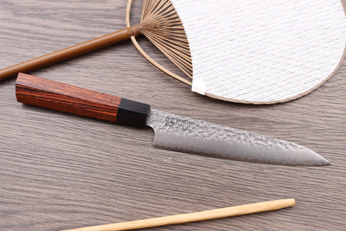 Couteau universel japonais Kanetsugu Heptagon Uto martelé 15cm