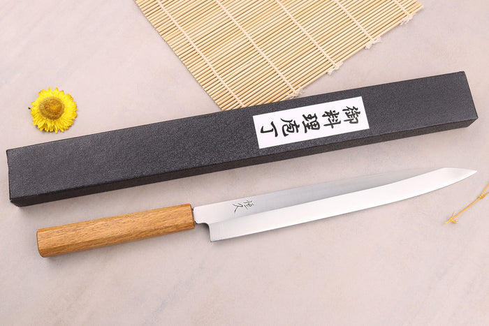Couteau yanagiba 27cm artisanal japonais Tsunehisa AUS-8 manche en chêne