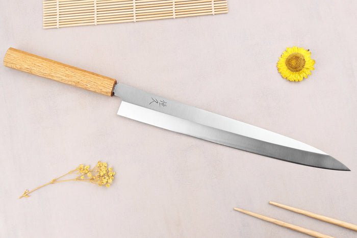 Couteau yanagiba 30cm artisanal japonais Tsunehisa AUS-8 manche en chêne