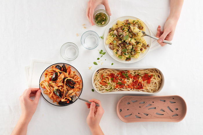 Cuiseur à pâtes rapide Lékué Quick Pasta en silicone platinum