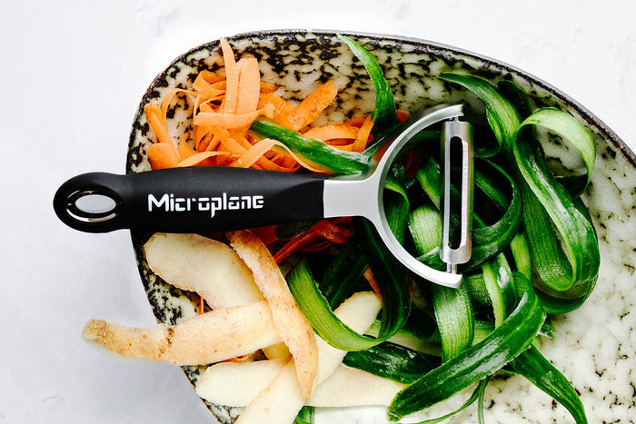 Éplucheur Microplane lame droite en acier inoxydable