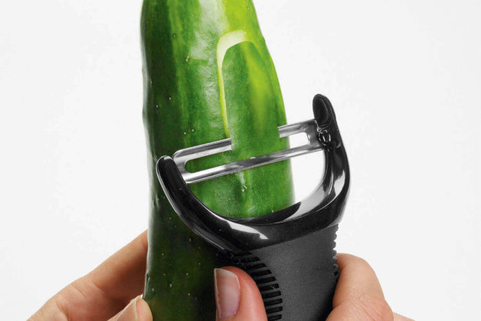 Eplucheur rasoir Y OXO inox manche noir
