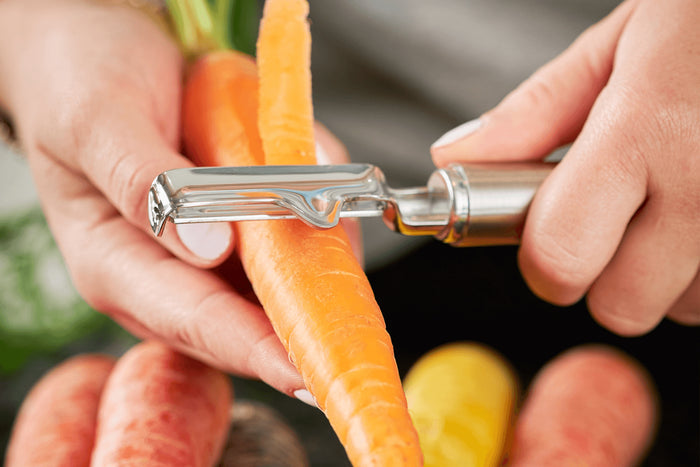 Éplucheur Rösle pour gaucher manche en acier inoxydable 10cm
