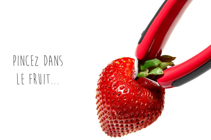 Équeuteur de fraises OXO rouge à pince en inox