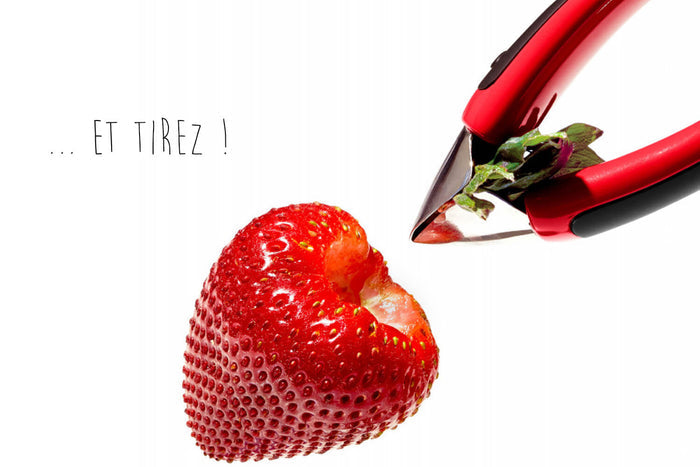 Équeuteur de fraises OXO rouge à pince en inox