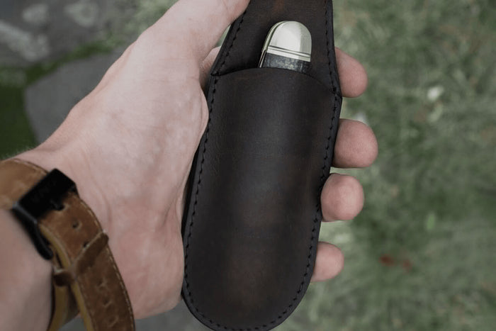 Étui magnétique large Böker 09BO292 en cuir marron 13cm