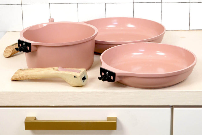 L'Incroyable Kit Cookut 2 poêles et 1 casserole à poignée amovible - guimauve