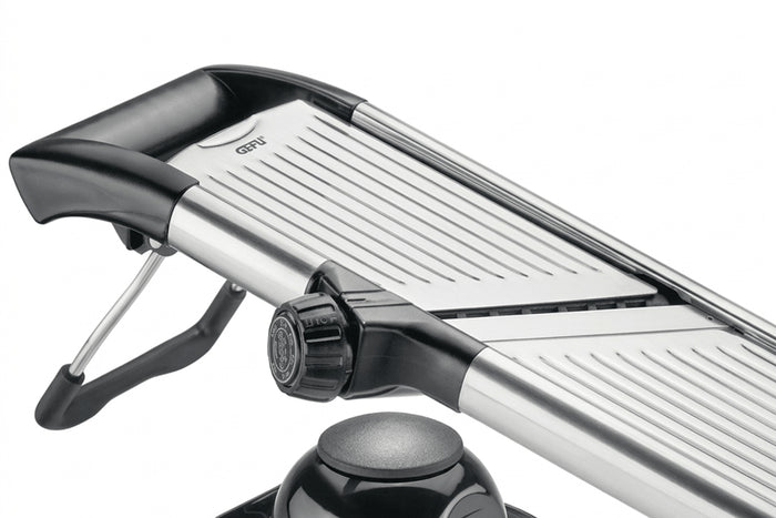 Mandoline Gefu Volari en acier inoxydable 41,5cm avec poussoir