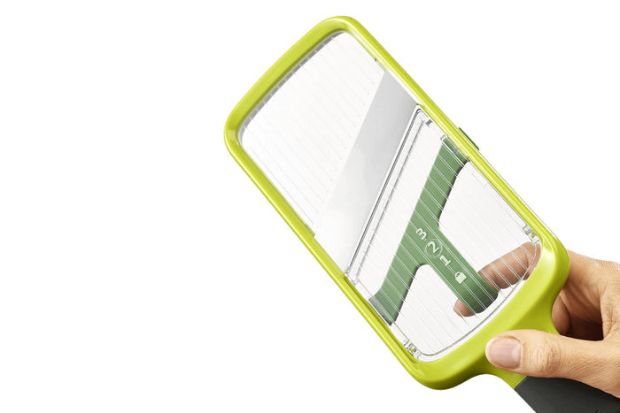Mandoline Joseph Joseph Multi-Grip avec poussoir
