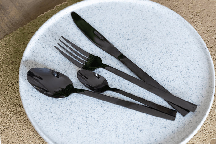 Ménagère 16 couverts Mikasa Ciara Diseno en acier inox noir