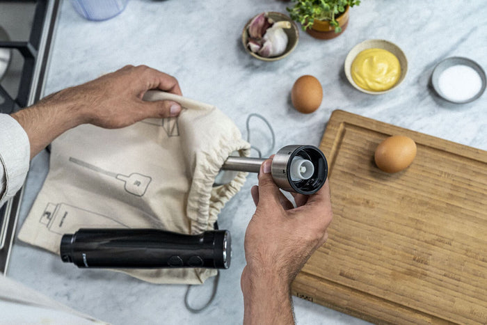 Mixeur plongeant ZWILLING Enfinigy noir avec gobelet 600ml et couvercle sous vide
