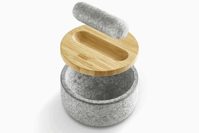 Mortier et pilon Joseph Joseph Dash en granite avec couvercle en bambou